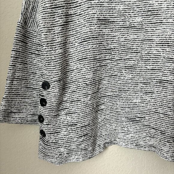 Madewell Texture & Thread Side-Button Top Minimalist Contemporary - Picture 4 of 10
